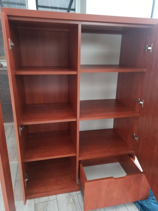 Szafka dwudrzwiowa z szufladą