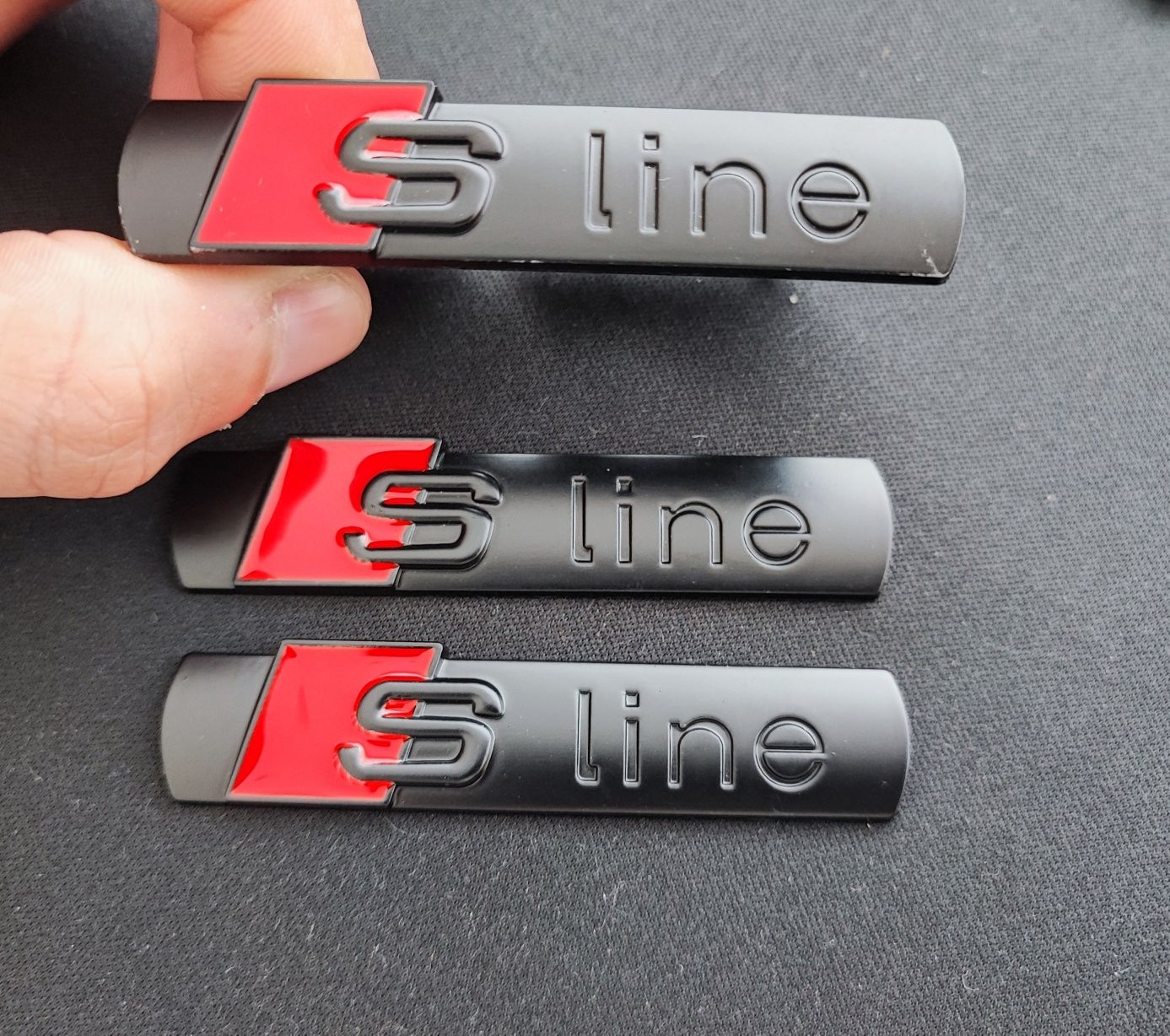 Simbolos emblemas AUDI Sline S line S-line laterais