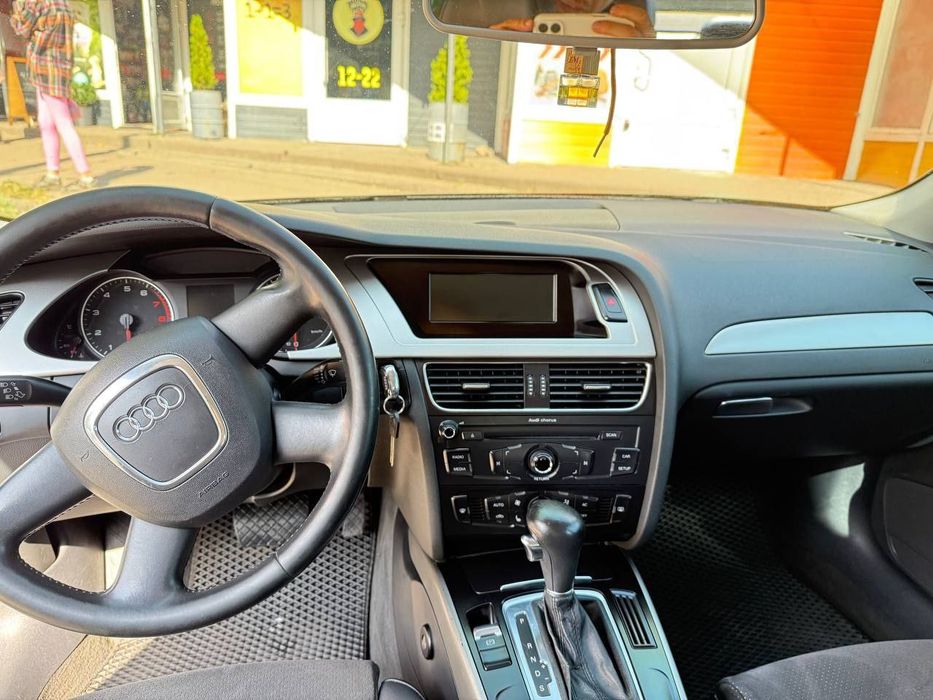 AUDI Ауди А4 В8  2008 года