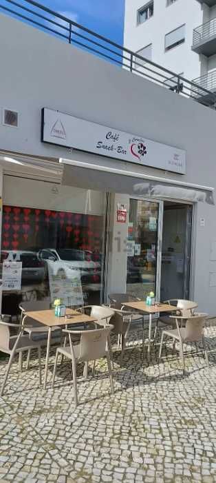 Snackbar para trespasse na Praceta João Azevedo, 2