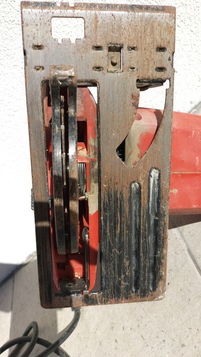 Serra Elétrica de corte madeira BLACK&DECKER