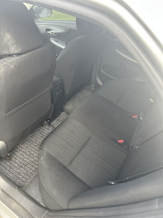 Продам своє офіційне авто