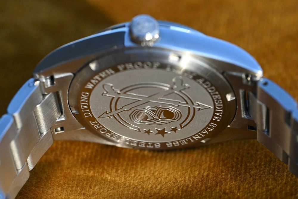 zegarek Addiesdive  kwarc, płynąca sekunda, 36 mm, bdb jakość
