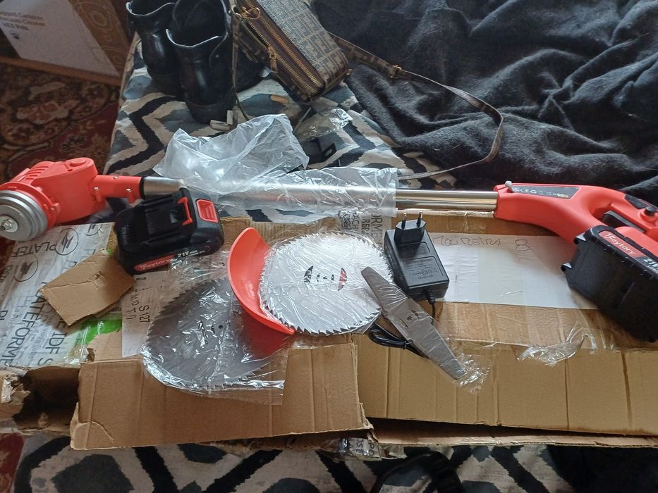 Vendo Roçadora Nova