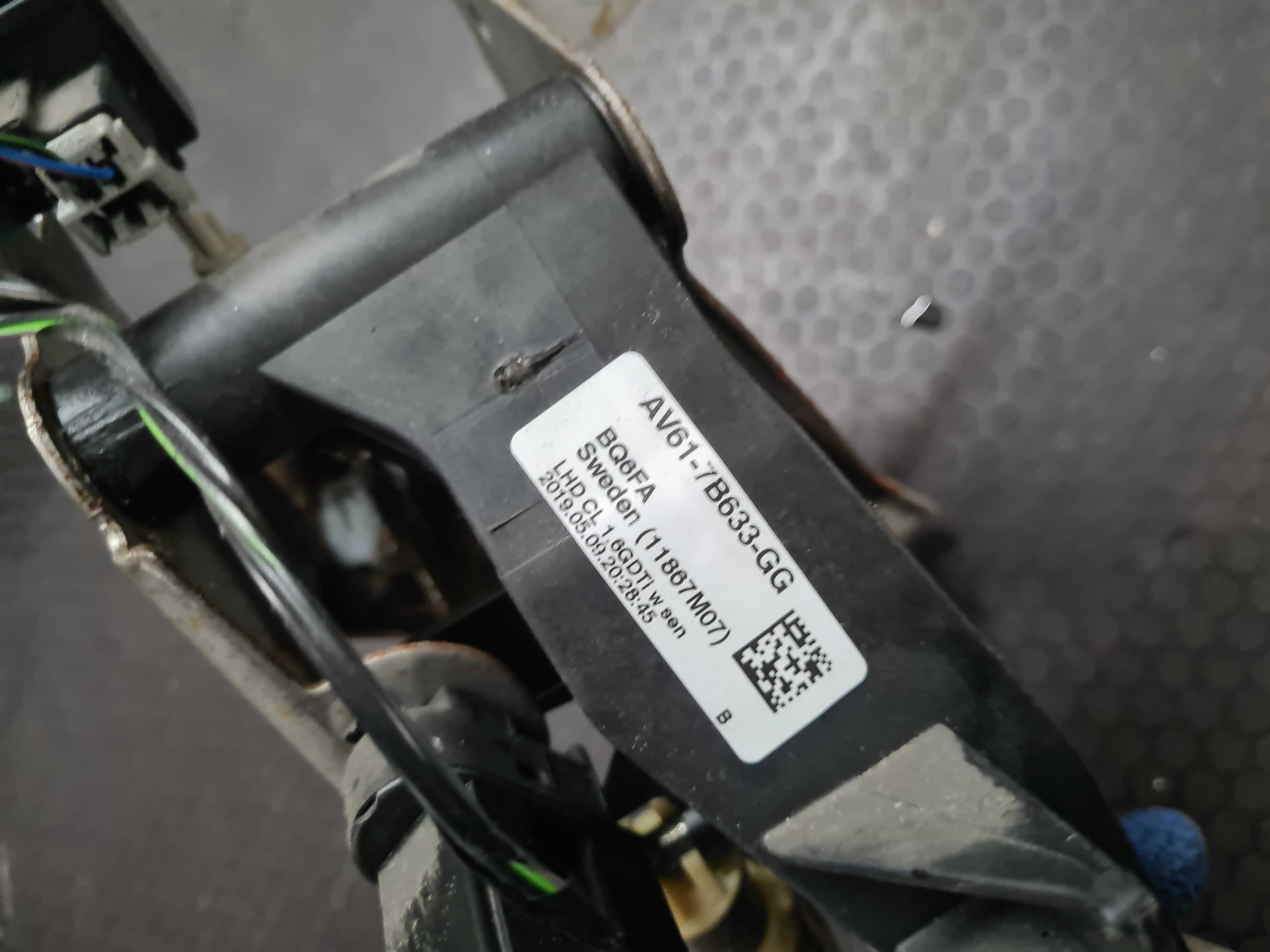 Ford Kuga MK2 lift 1.5 ecoboost 19r pedał sprzęgła wysprzęglik