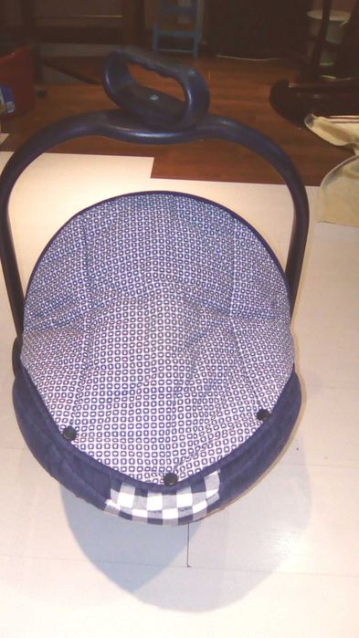 Carro passeio para Bébé dobrável e facil de transportar