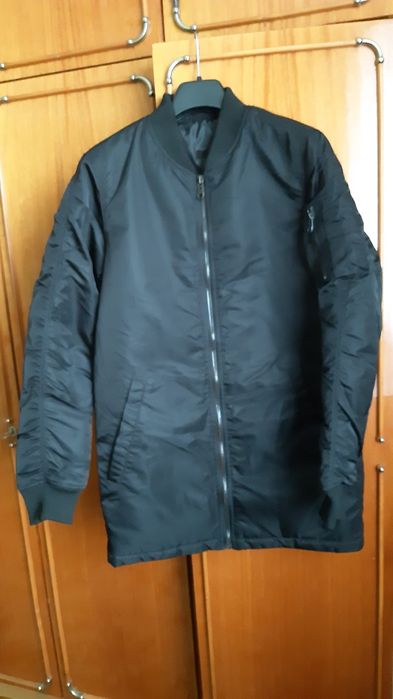 Куртка зимова    чорна  довга