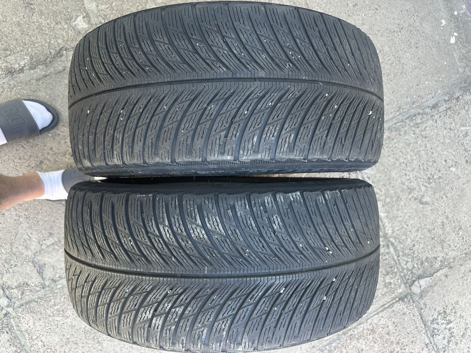 Продам шины 245 40 19