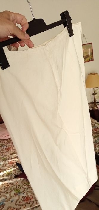 Saias vintage voltam a esvoaçar no momento presente com classe Desde2E