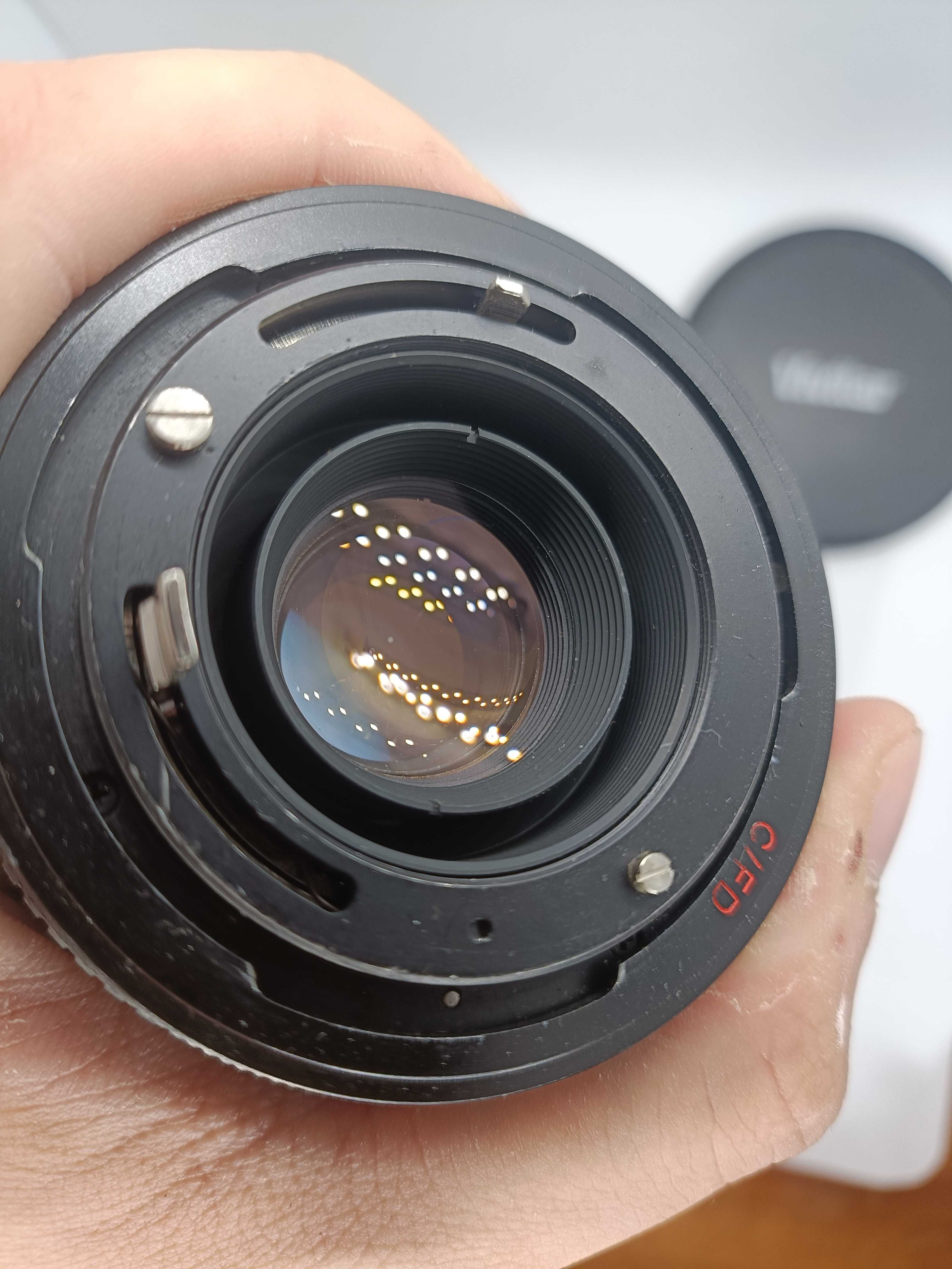 Vivitar 28-105mm f/3.5-4.5 (Canon FD Mount)
