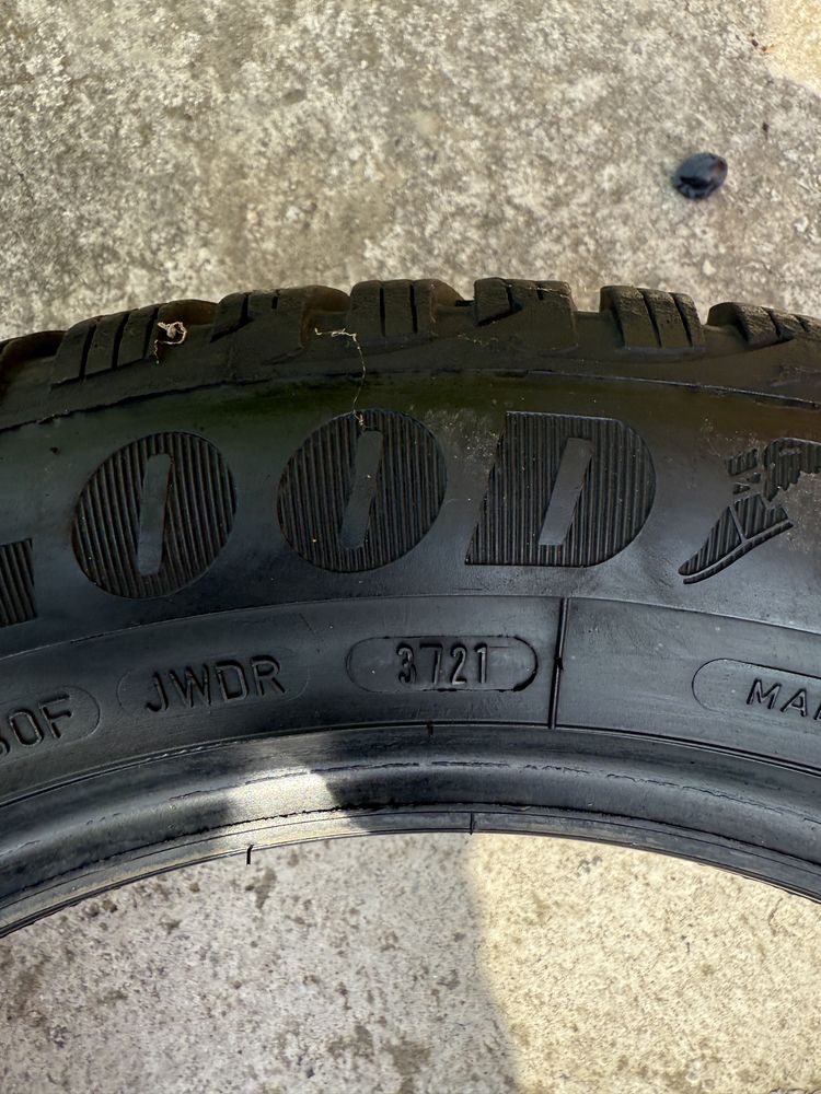 Зимняя резина  Goodyear UltraGrip 8  205/55 R16