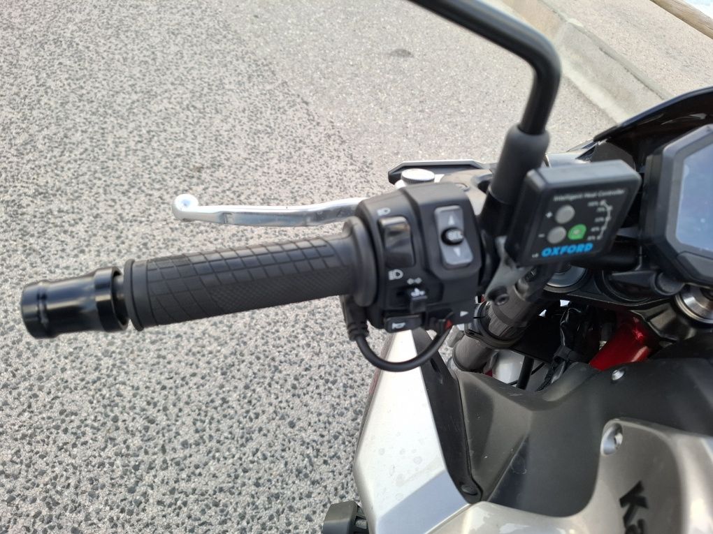 Kawasaki Z900 impecável de 11/23, 1500e em extras