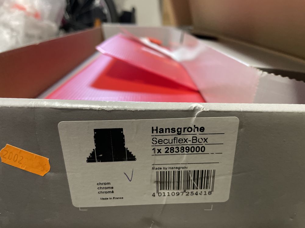 Hansgrohe secuflex - bezpieczny pojemnik na wąż słuchawki