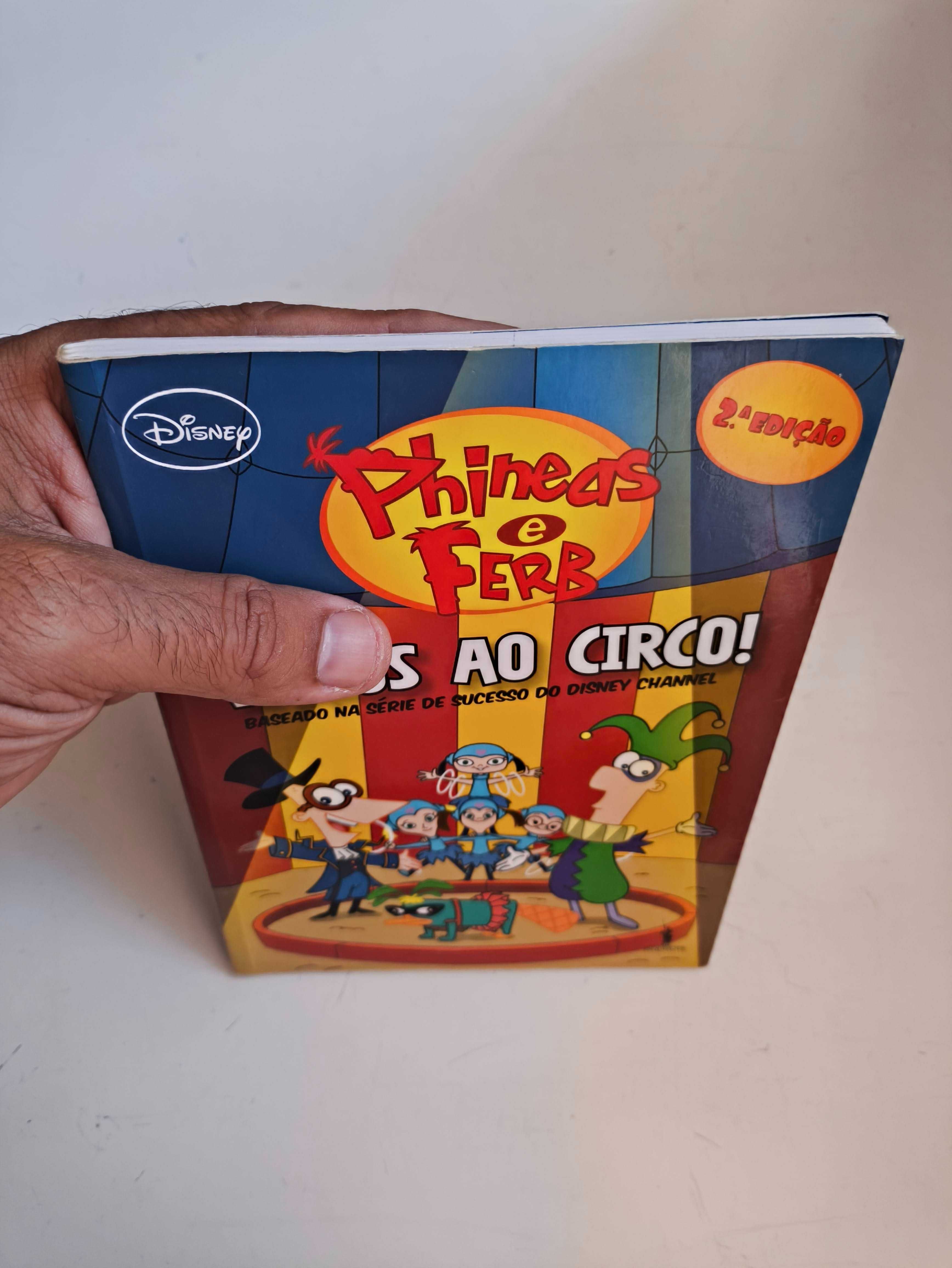 Conjunto de 5 Livros do Phineas e Ferb