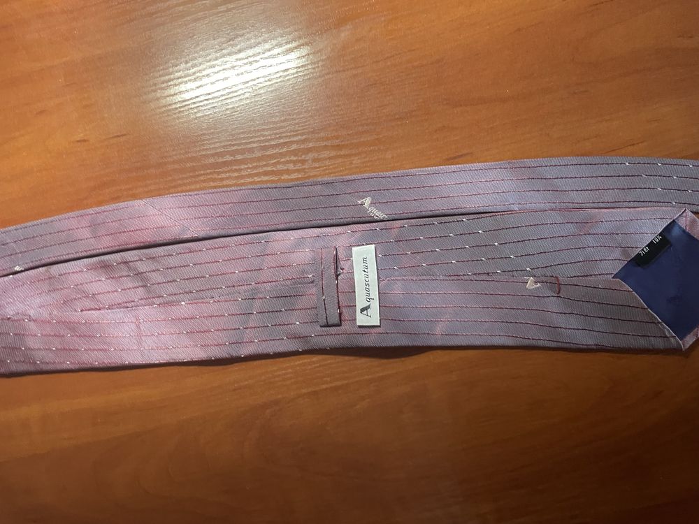 галстук aquascutum