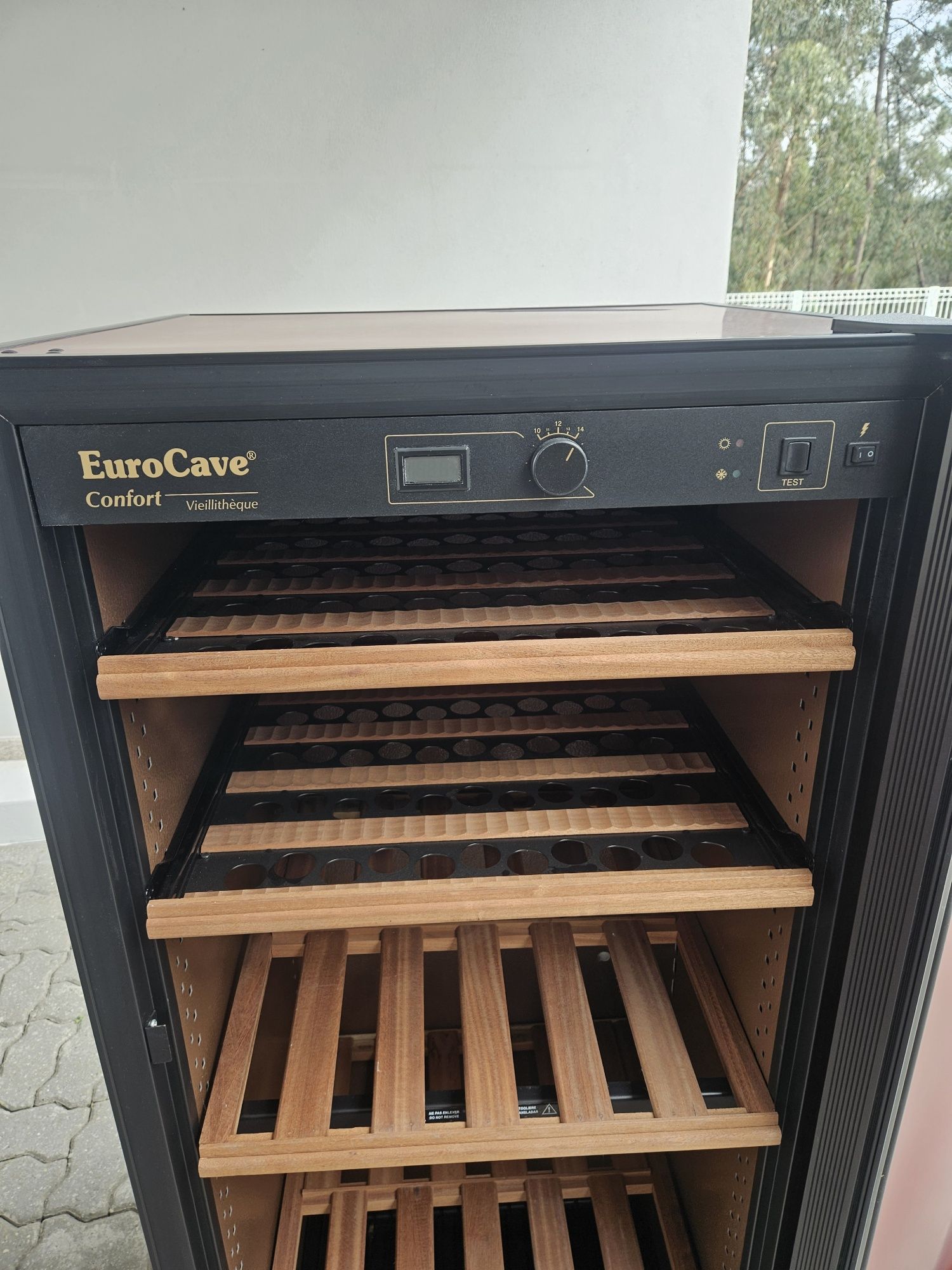 Garafeira EUROCAVE