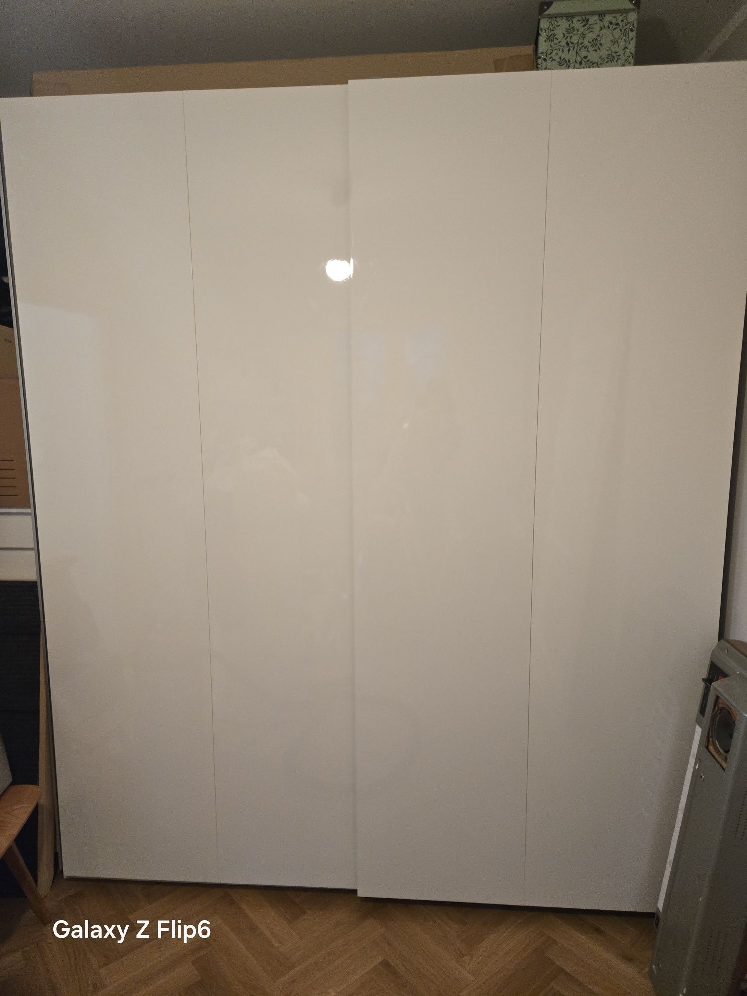 Fronty Hansvik ikea 200 na 236 biały połysk z mocowaniem