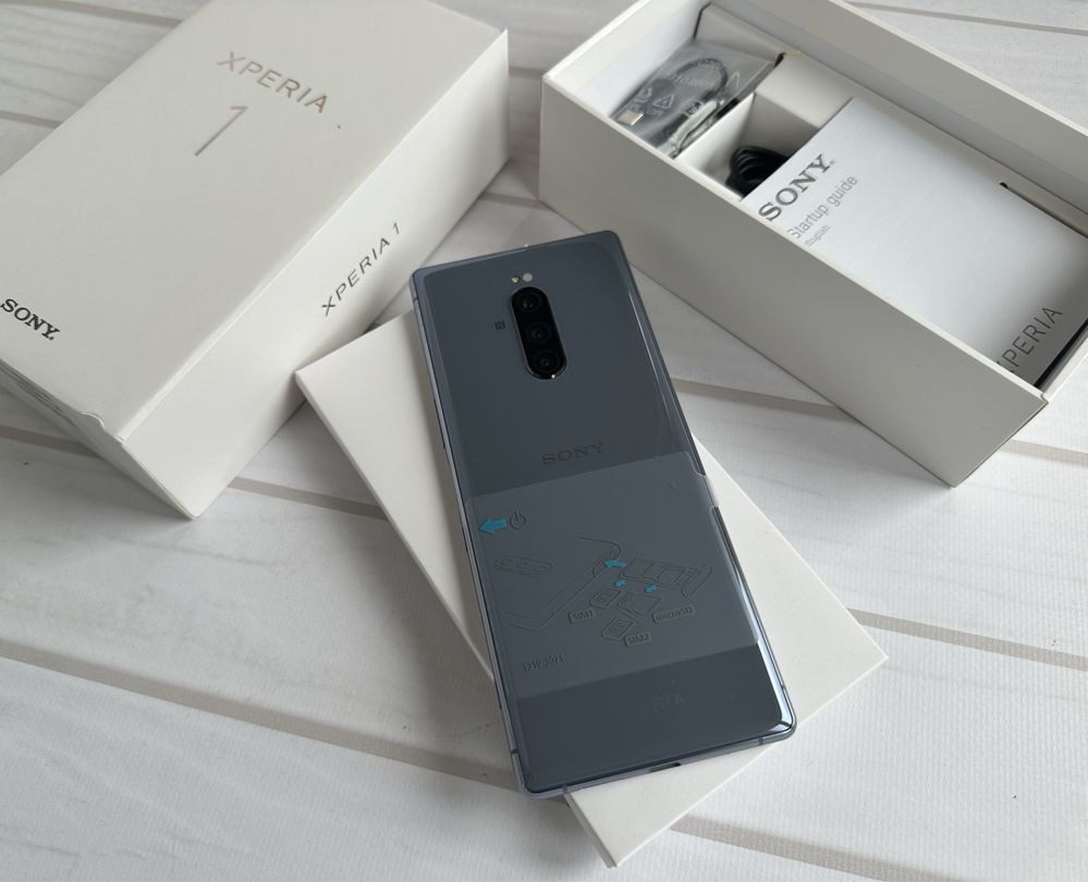™ XPERiA 1 SONY Gray • (є також: xperia 5, xperia 1 dual, xz3)