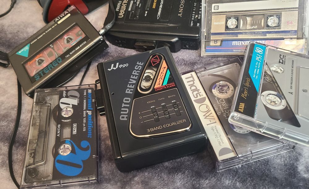 Винтажный кассетный плеер SANYO JJ-P20 рабочий, отличное звучание