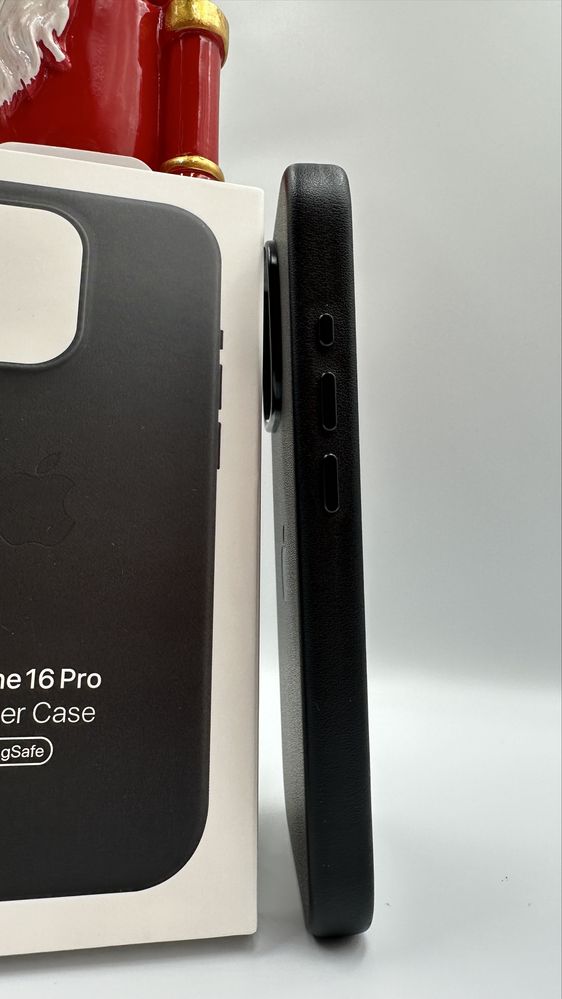 Skórzane Magsafe Etui do Iphone’a 16 Pro Black