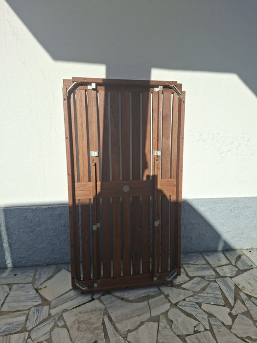 Mesa Exterior + 4 Cadeiras Madeira