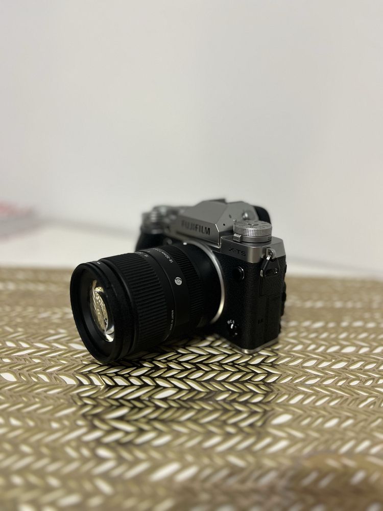 Aparat FujiFilm x-T5 + obiektyw sigma 18-55 f/2.8