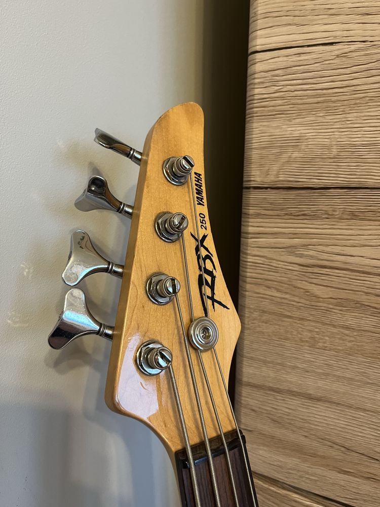 Yamaha RBX 250 gitara basowa bass