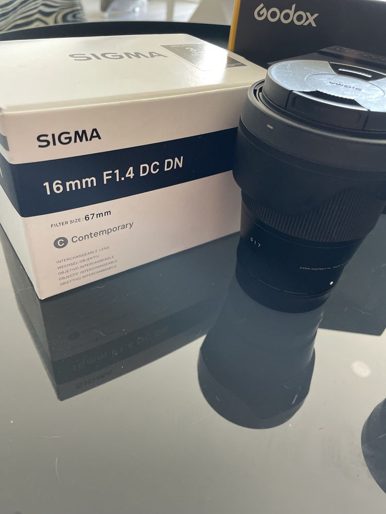 Sigma 16mm e 56mm lente cameras