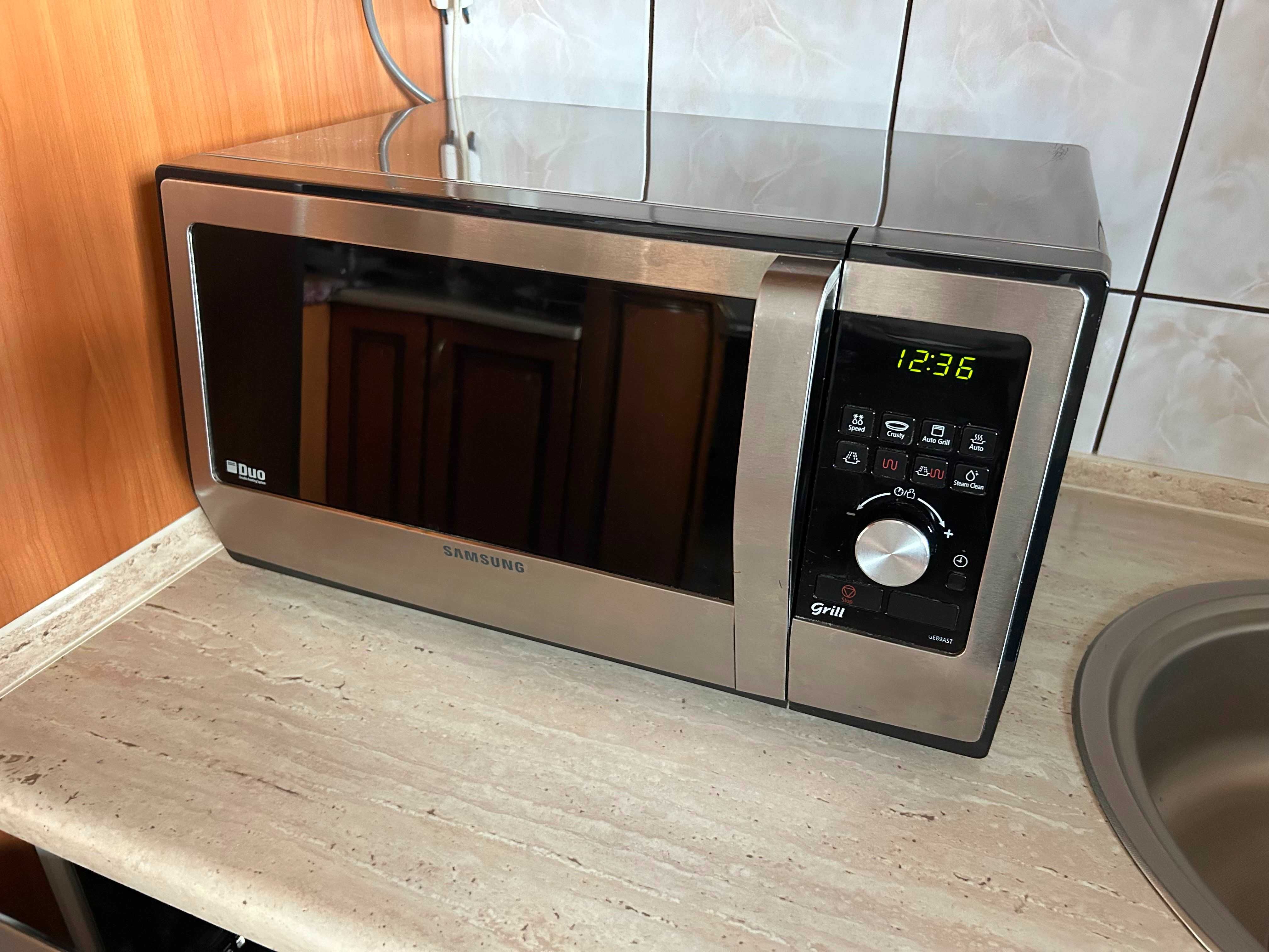Kuchenka mikrofalowa mikrofala mikrofalówka Samsung GE89AST
