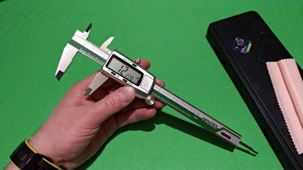 Штангенциркуль электронный колумбик цифровой 150мм Precise-Tools