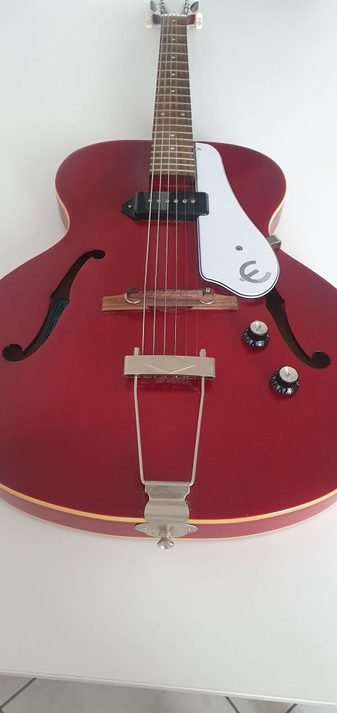 Epiphone Inspired By 1966 Century CH