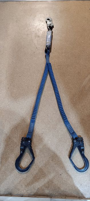 podwójna lonża bezpieczeństwa z absorberem energii