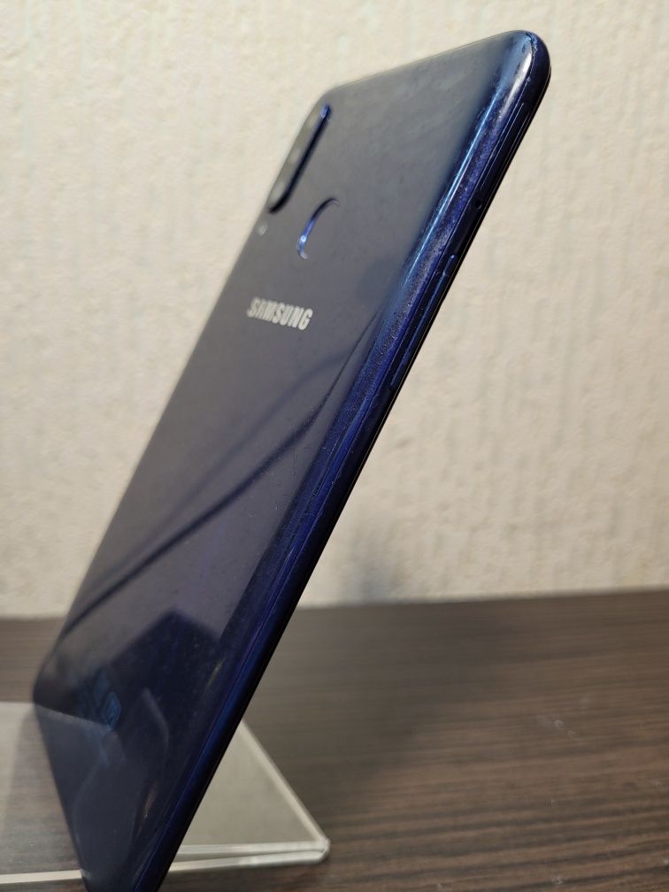 Samsung Galaxy A20s 3/32, акб 4000 мА*ч 11 андроїд