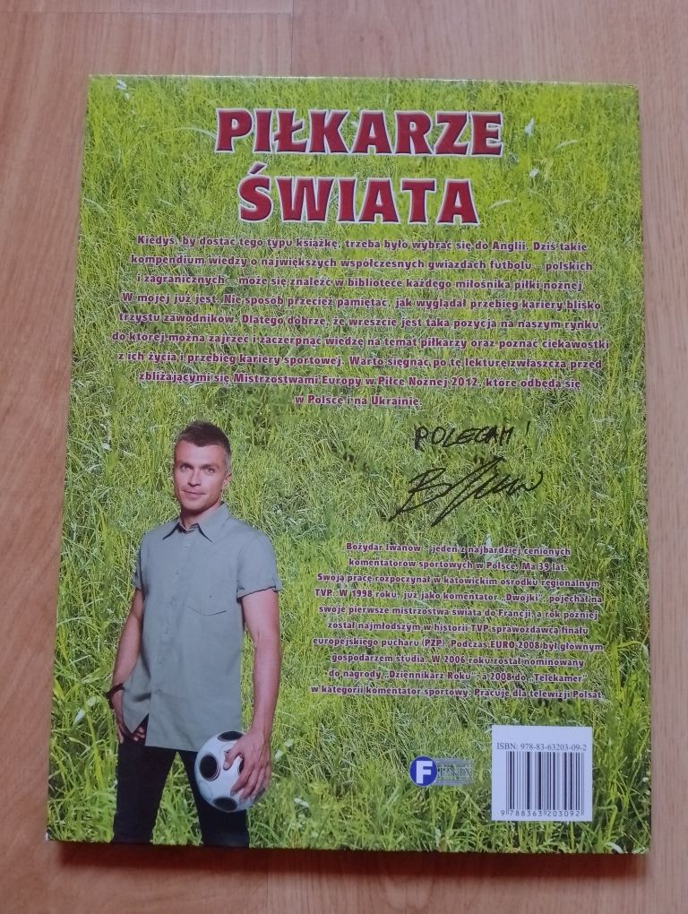 Piłkarze świata książka album wyd. Feniks