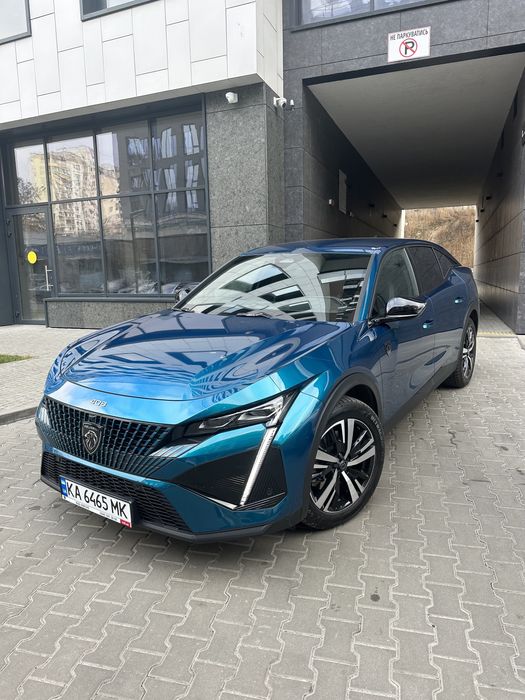 Автомобіль Peugeot 408 пежо 408