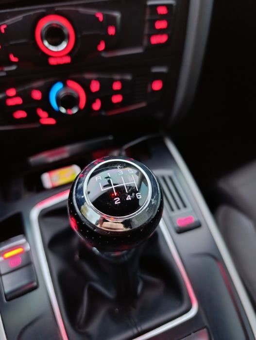 Audi A4 B8 2.0tdi 170сил 2010