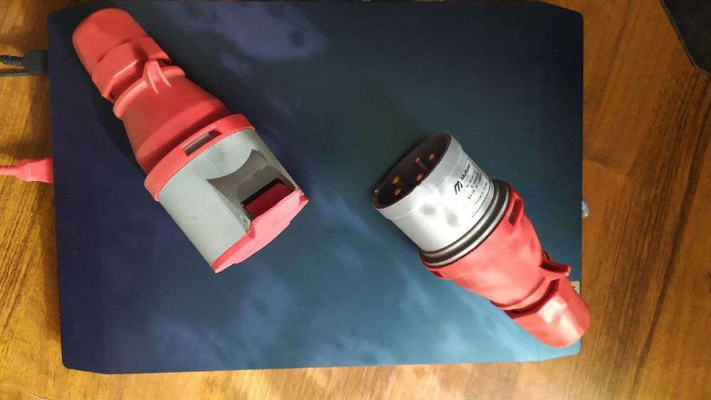 Продам розетку з вилкою комплектом силовую с заземлением