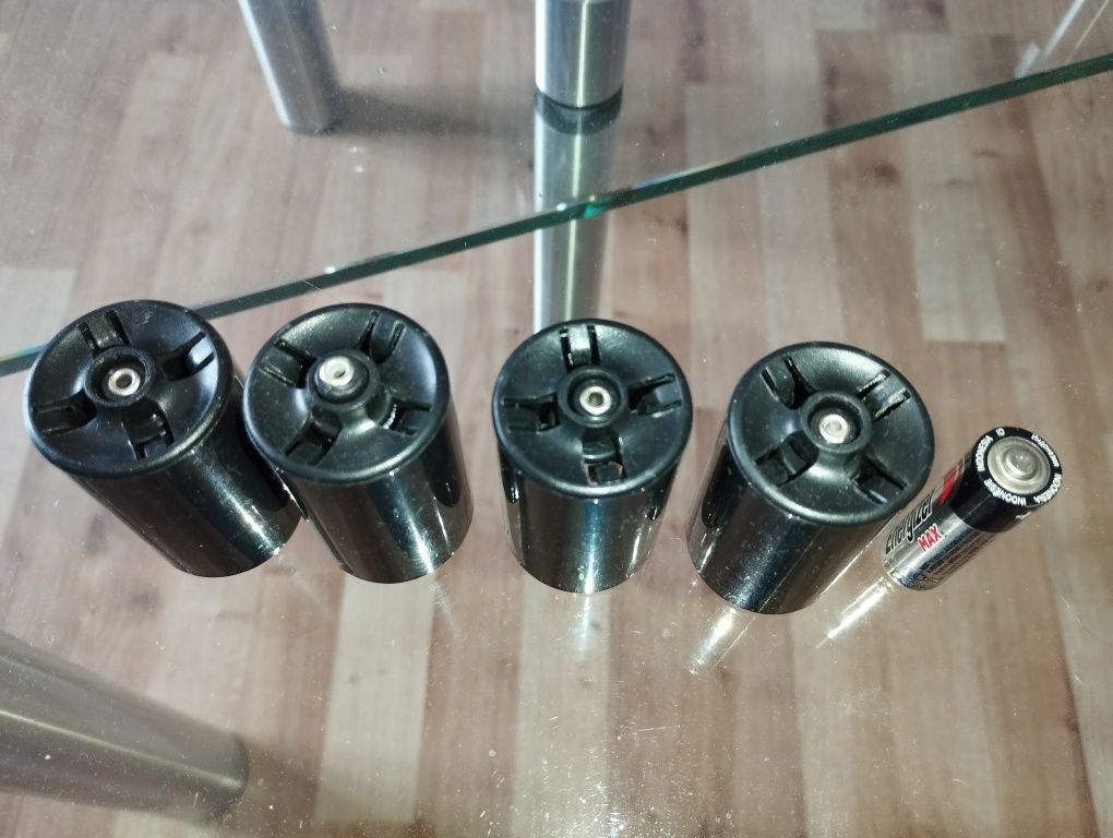 Przejściówka baterii z AA na R-20