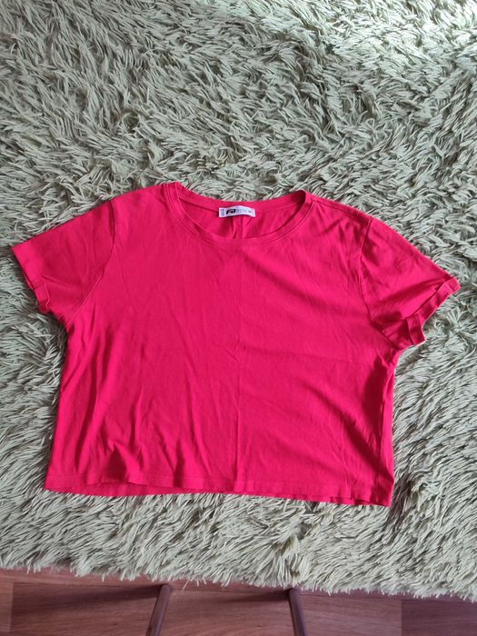 Жіночі футболки, футболки-топи, блузи, малі і великі.