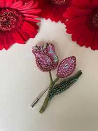Broszka Tulipan szpilka haft koralikowy handmade