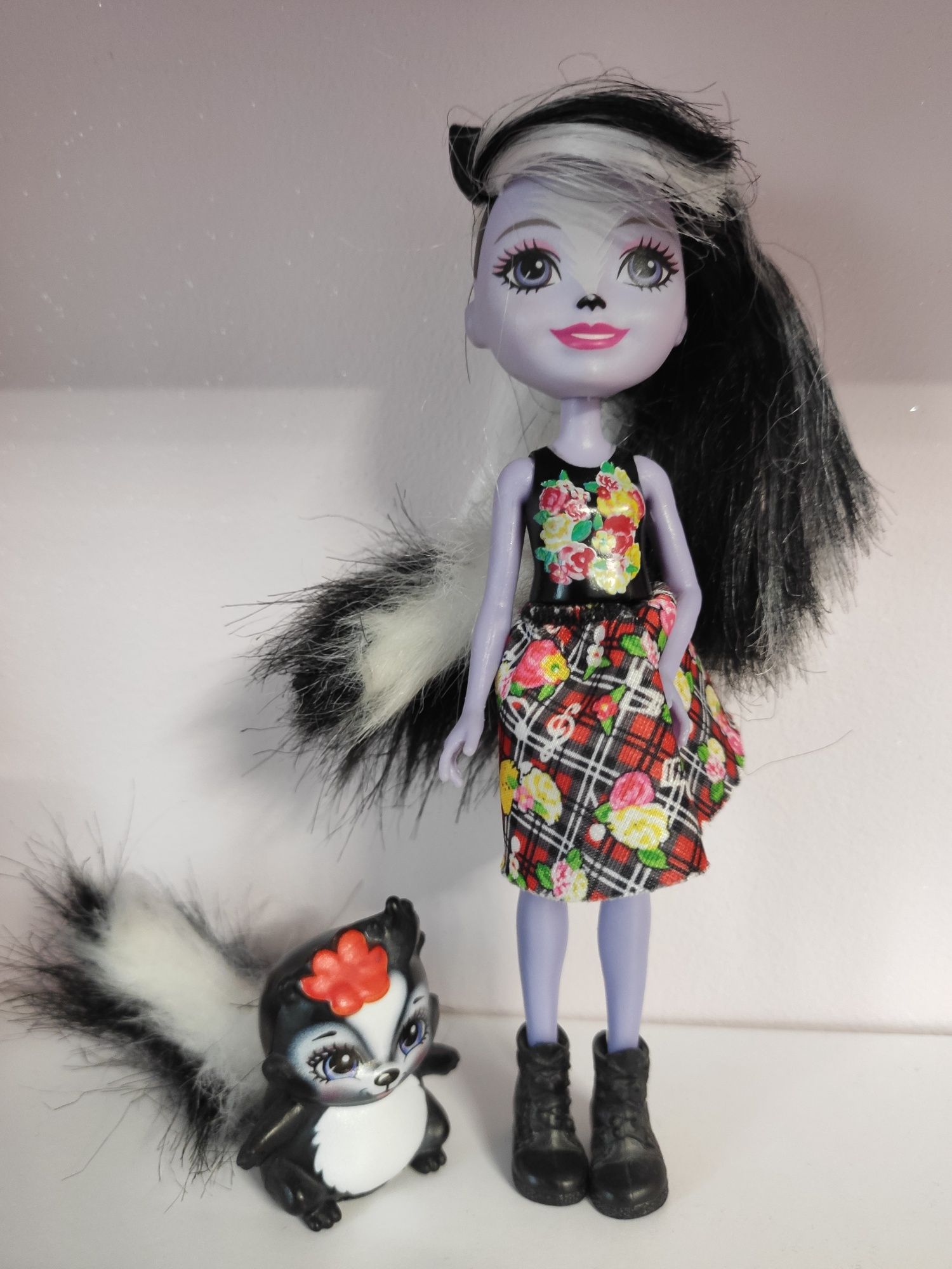 Lalki Enchantimals wilk, skunks, szop,lampart,królik
