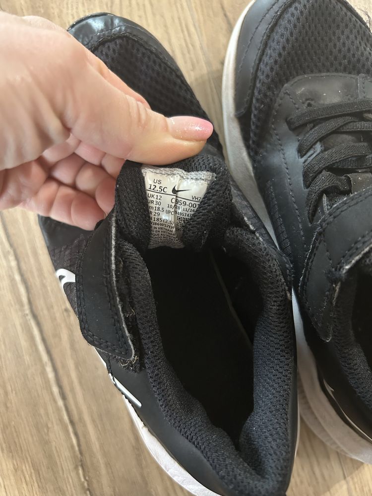 Buty sportowe adidasy Nike Downshifter dla chłopca r 30
