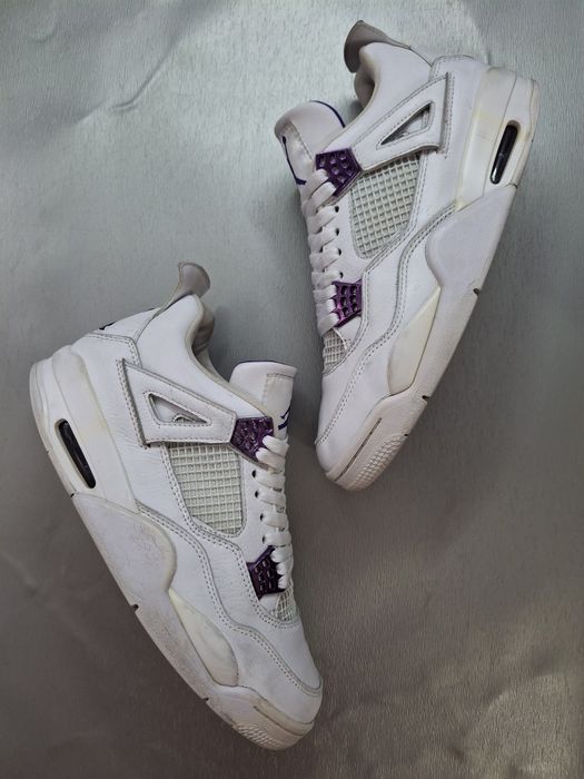 Кроссовки Air Jordan 4 Retro Purple Metallic White
ОРИГИНАЛ 
Отлично п