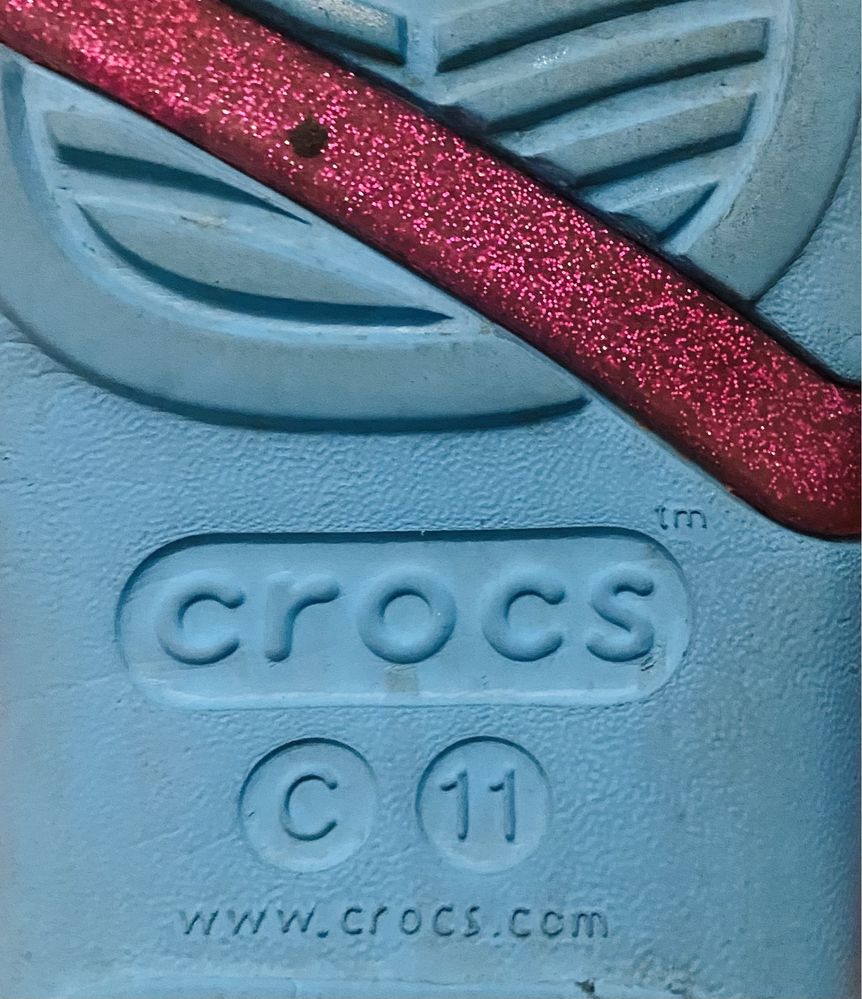 Босоніжки на дівчинку crocs