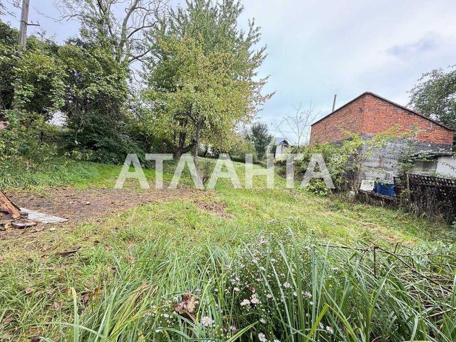 Продаж земельної ділянки в с. Підбірці