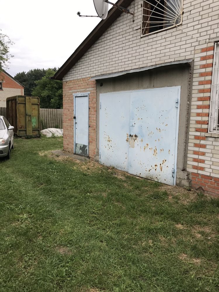 Продам Дачу біля озера.