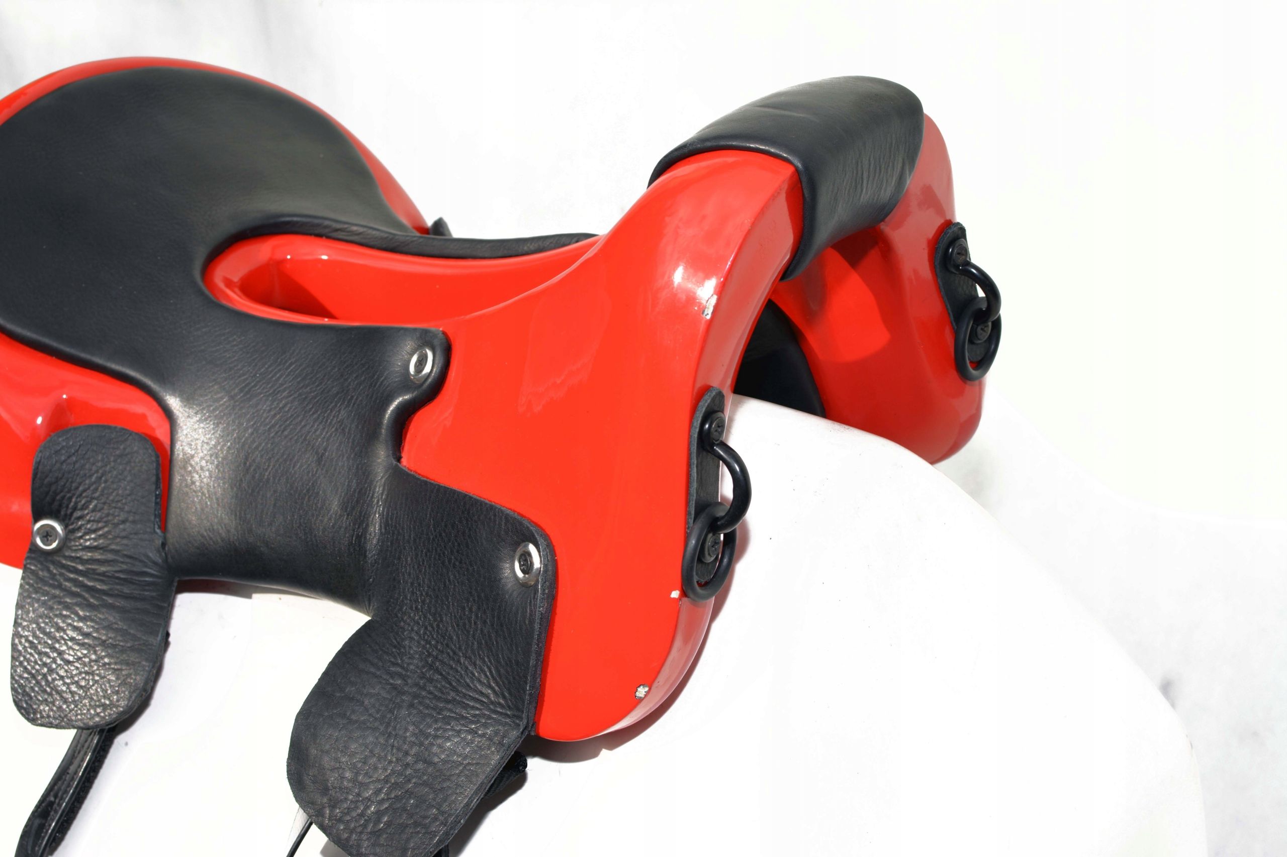 Siodło Rajdowe Model. Podium 17,5C Carbon