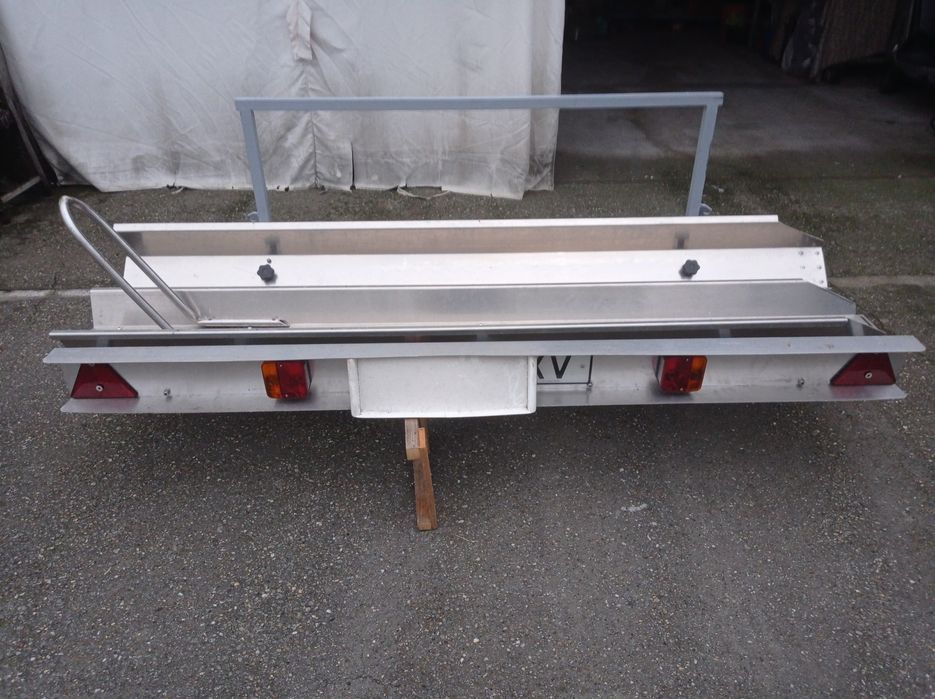 Vendo suporte de mota para autocaravanas