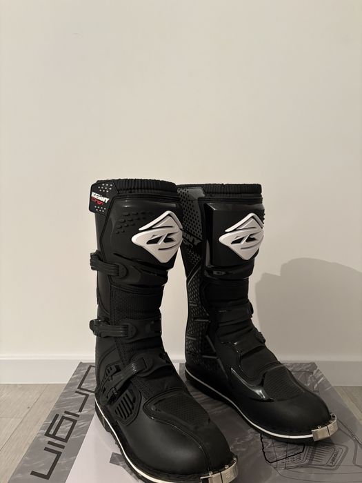 Buty na crossa roz42