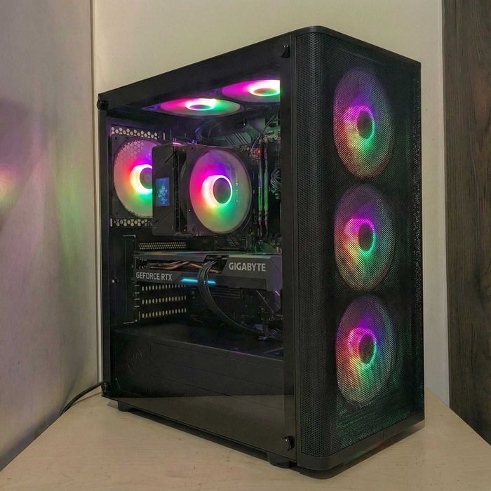 MOCNY KOMPUTER Gamingowy Ryzen 5 7500F 16GB RAM 1TB SSD RTX 3060 ARGB